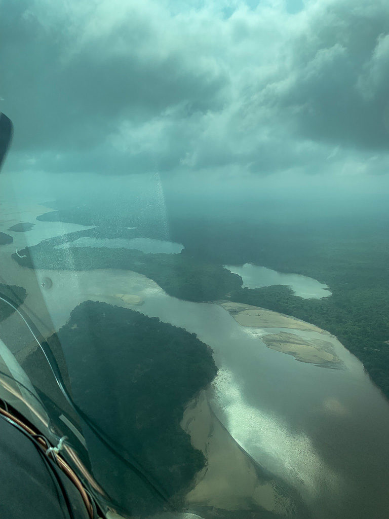 Der Ausblick aus dem Charterflugzeug auf der Safari in Tansania im Selous Game Reservat.