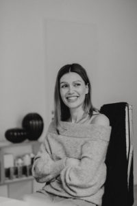 Portrait von der Agenturinhaberin Jackie Hide