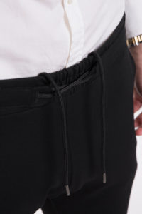 Karlswrong Jogginghose Bund mit Schnürsenkel