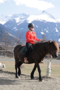 Hotel Das Goldberg in Bad Hofgastein in Österreich, Jen reitet