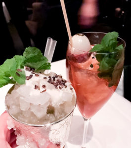 2 Drinks der Grace Bar im Hotel Zoo Berlin