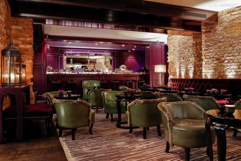 Die Grace Bar Panoramabild