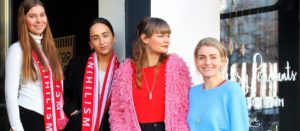 goalgirls Team mit Hunde Lotte