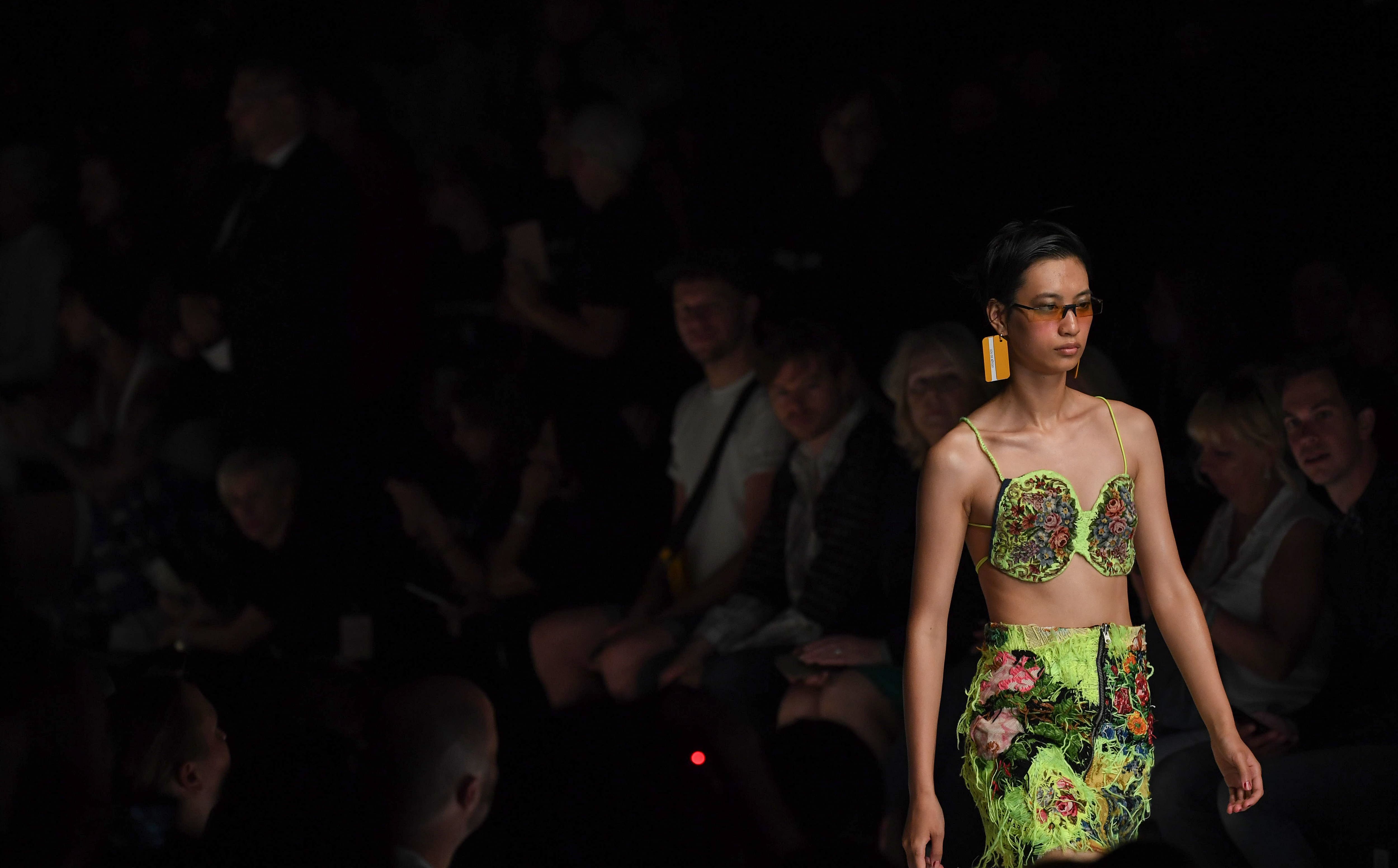 Fashion Week Berlin SS20 Lou de Bètoly