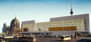 Palast der Republik Alexanderplatz TimeRide Berlin Grenzübergang geteiltes Berlin Zeitreise