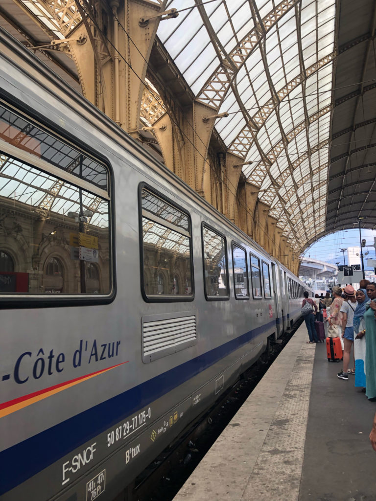 SNCF Zug durch die Côte d'Azur Frankreich