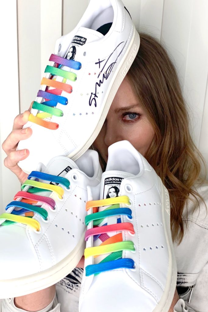 Stella McCartney und adidas veganer Stella-"Stan Smith" Sneaker als nachhaltiges Modeunternehmen