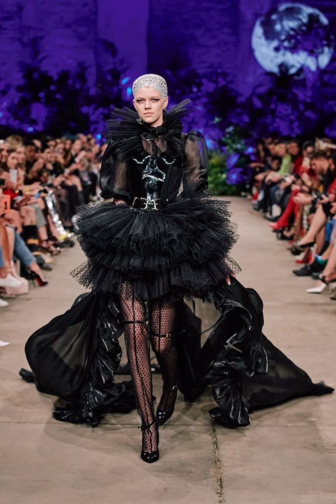 Die Herbst/Winter Kollektion 2020-2021 auf der Fashionweek in Berlin von Marina Hoermanseder