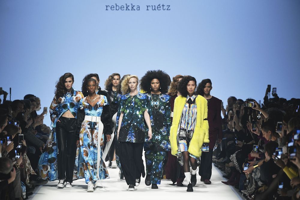 Die Herbst/Winter Kollektion 2020-2021 auf der Fashionweek in Berlin von Rebekka Ruetz