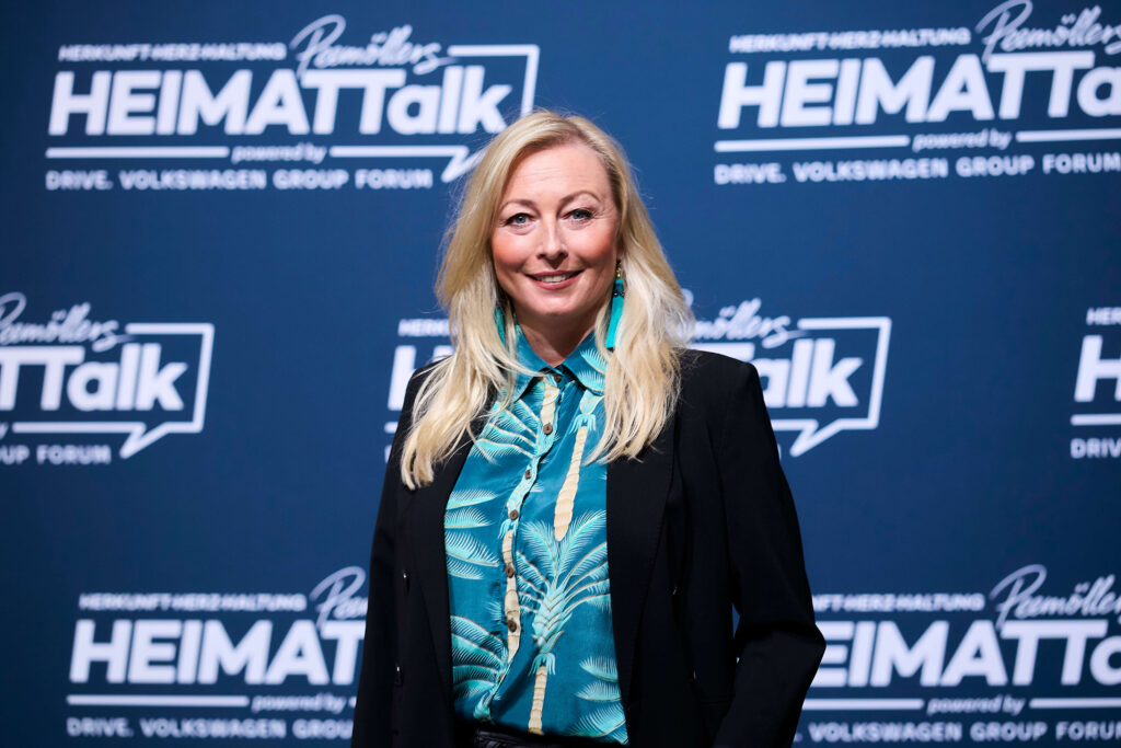 „HEIMAT“-Talk im DRIVE. Volkswagen Group Forum mit Thelma Buabeng, Atrin Madani und Ilka Peemöller