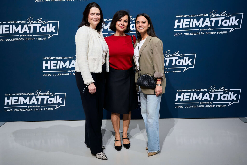 „HEIMAT“-Talk im DRIVE. Volkswagen Group Forum mit Thelma Buabeng, Atrin Madani und Ilka Peemöller